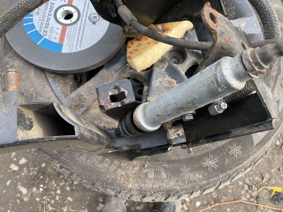 Педаль щепленни сцепление Мерседес Віто 638 2.3 дизель МКПП Mercedes