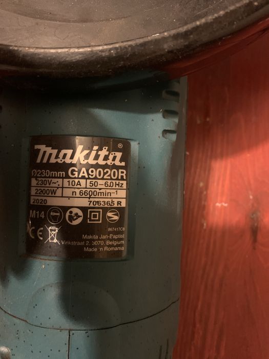 Szlifierka kątowa Makita GA9020R