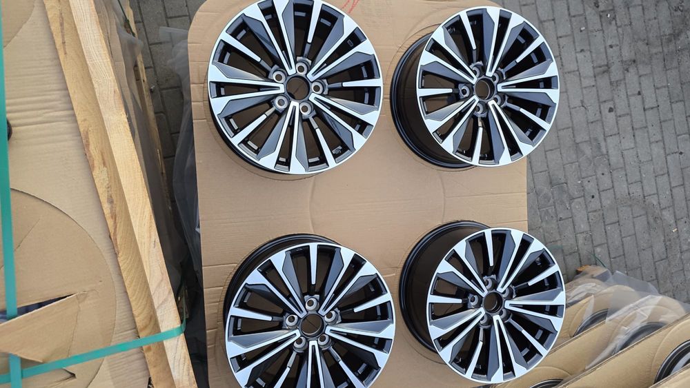 Nowe felgi 17” Toyota 5x114,3 ET40 – oryginał 2023/2024 – 2200 zł