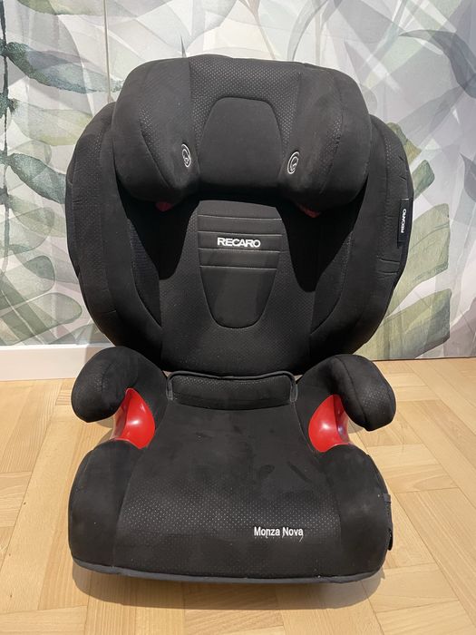 Fotelik samochodowy Recaro Monza Nova (15-36 kg)