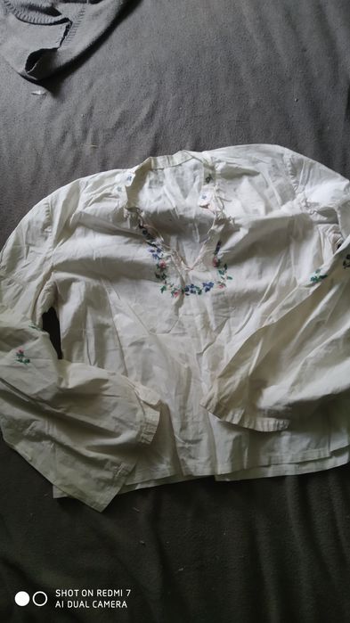 Продаю вишиванка ціна 250 гривень