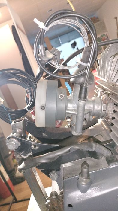 Motor Sachs V5, impecável
