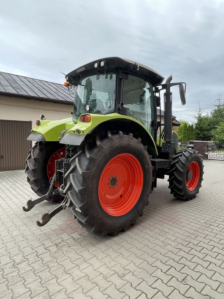 Claas Arion 520 Hexashift