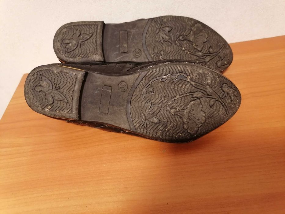 Туфлі, черевики дитячі, лаковані для дівчат