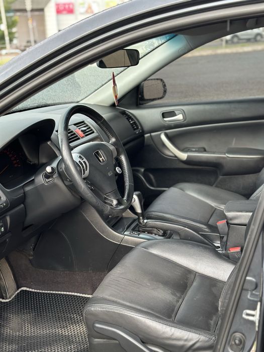 Honda Accord 7 2.0