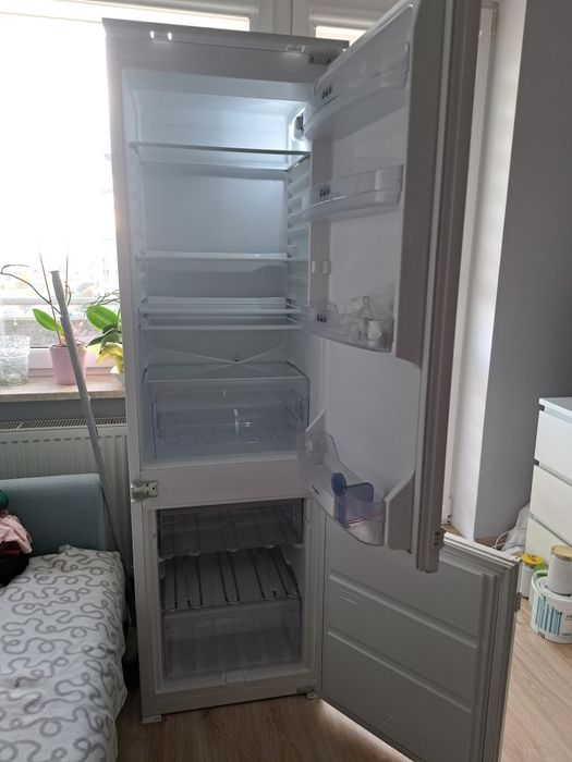 Chłodziarko-zamrażarka do zabudowy