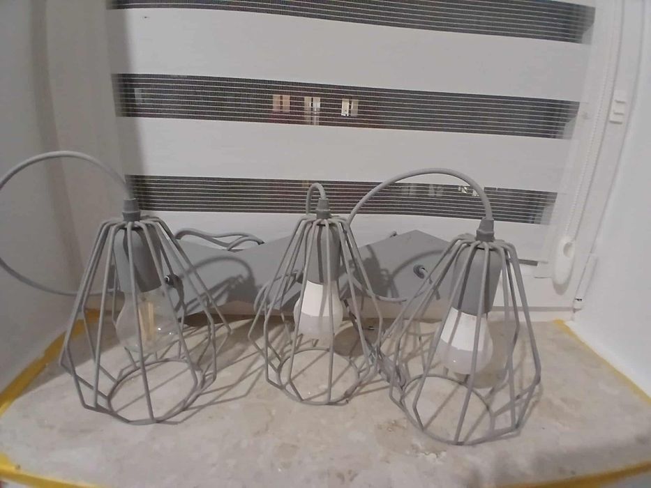 Zestaw lamp szarych - potrójne i pojedyńcze
