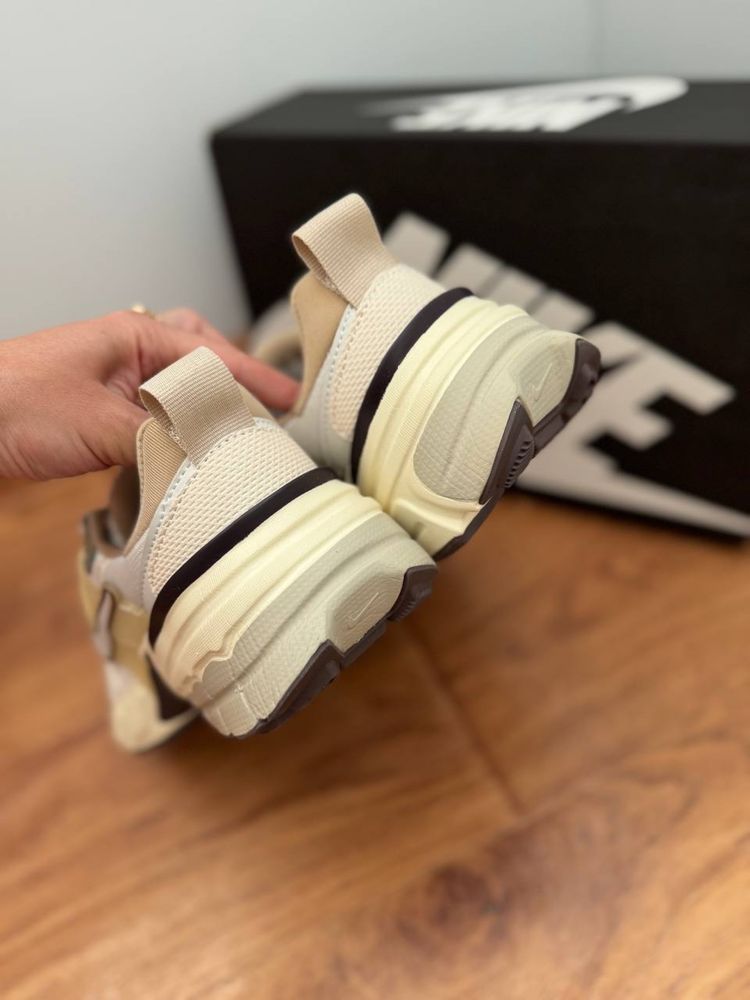 Кросівки Nike V2K Run Кроссовки Найк v2k run жіночі літні