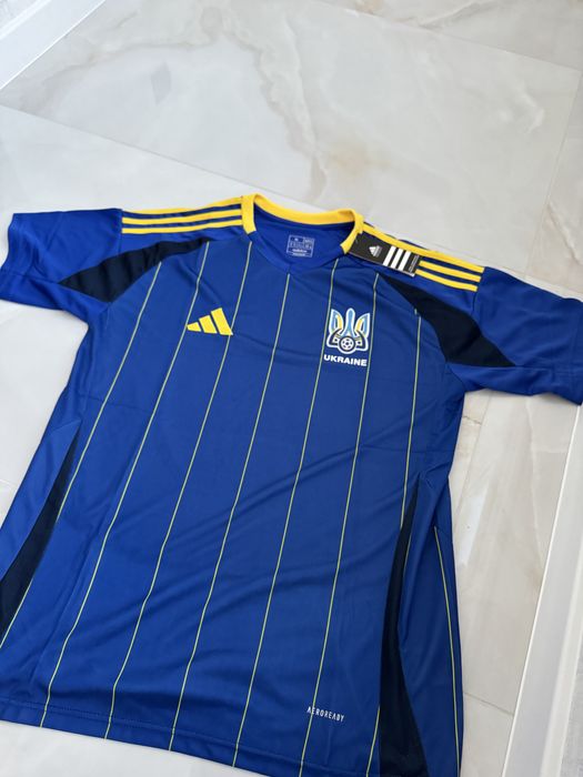 Футболка збірної України (нова) синя та жовта