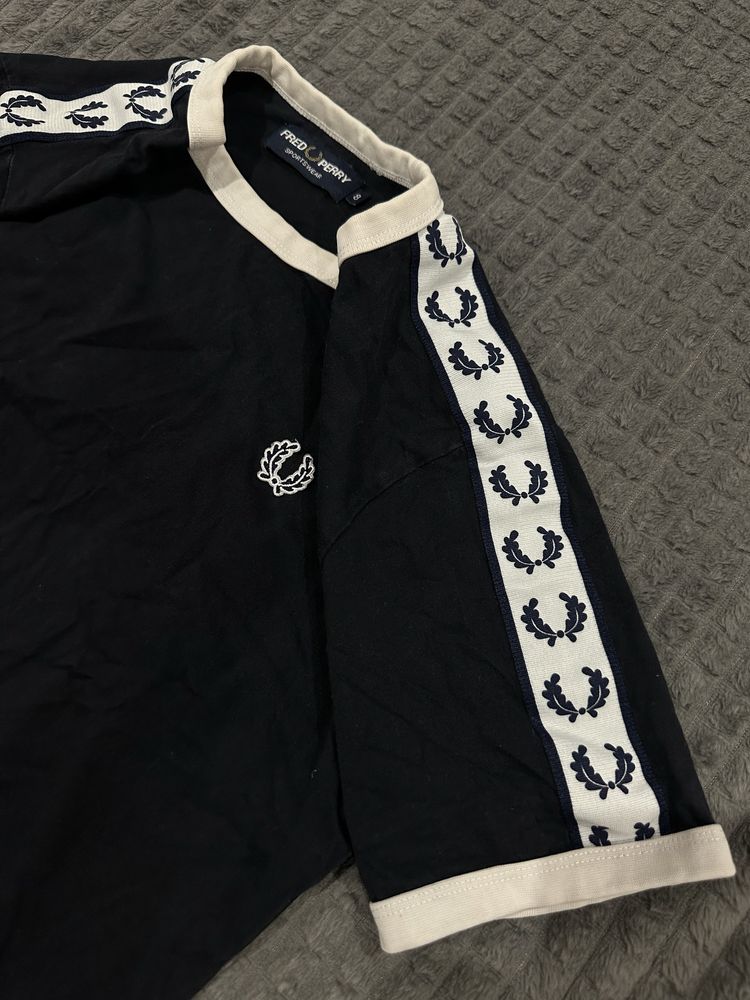 Футболка женская Fred Perry