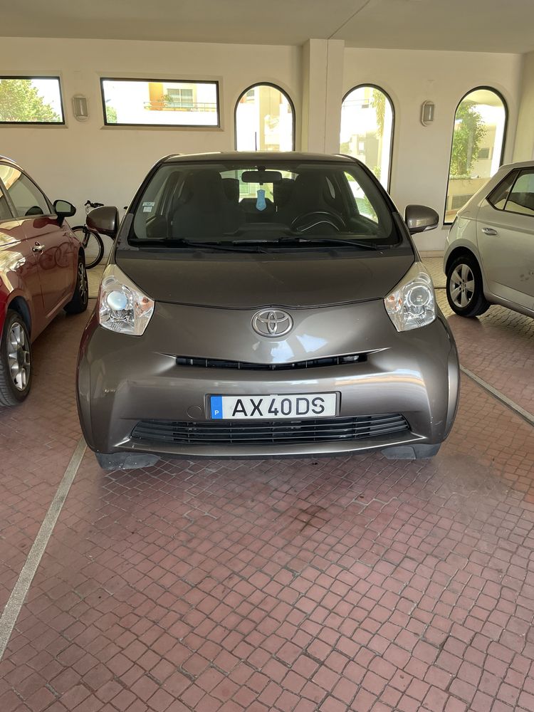 Toyota IQ 2010-1.0