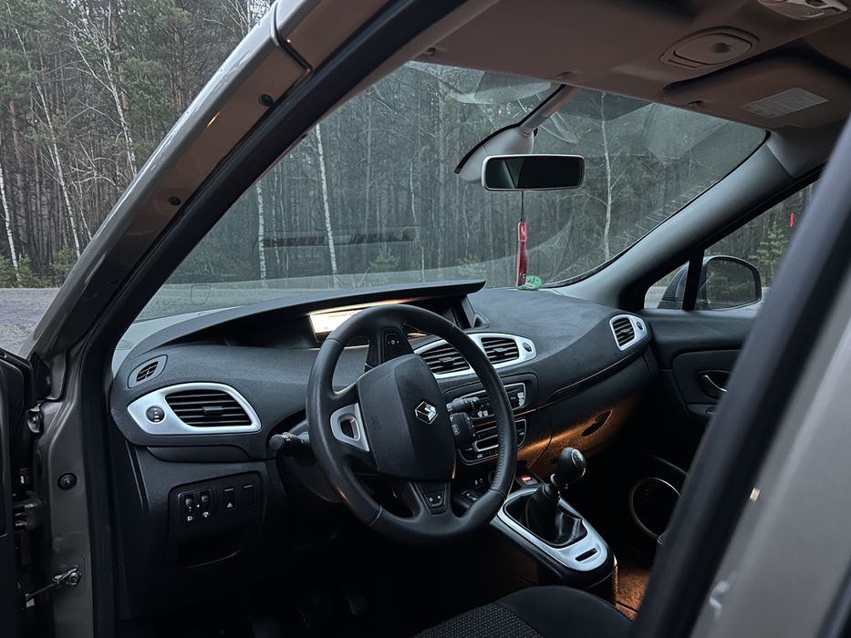 Авто в чудовому стані