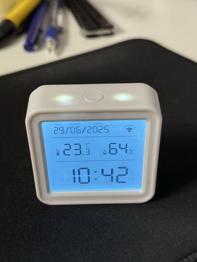 Czujniki temperatury i wilgotnosci z wyswietlaczem wifi TUYA Smartlife