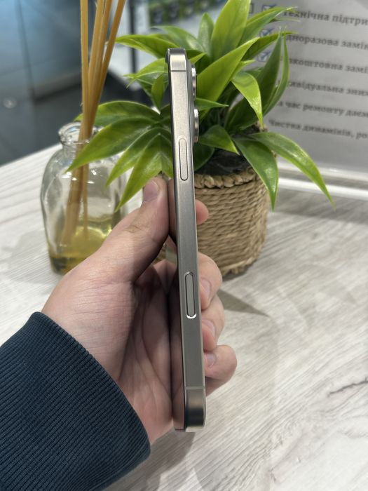 Open Box IPhone 16 Pro Max 256 gb Natural Titanium,100 % Акб(2 цикли).
