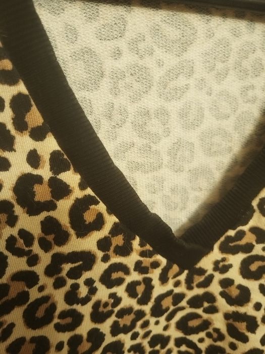 Bluza sweter w panterkę