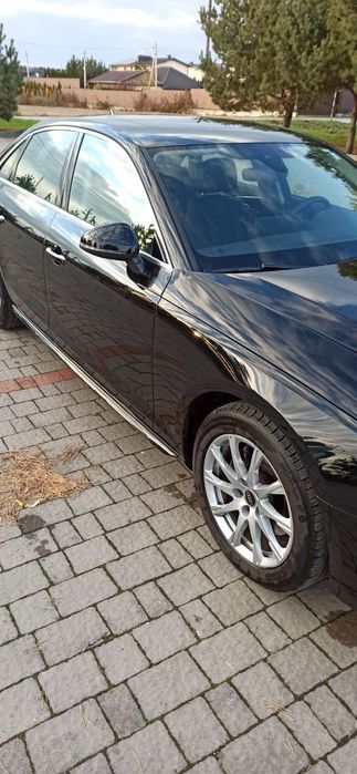 Audi A4 B9 2022 quattro