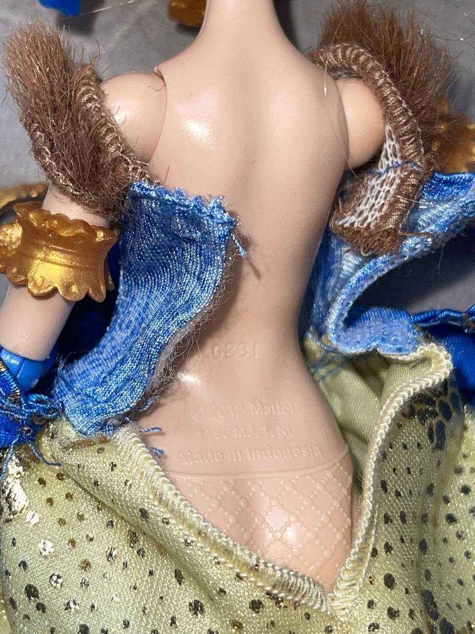 Колекційна лялька Mattel Ever After High blondie lockes
