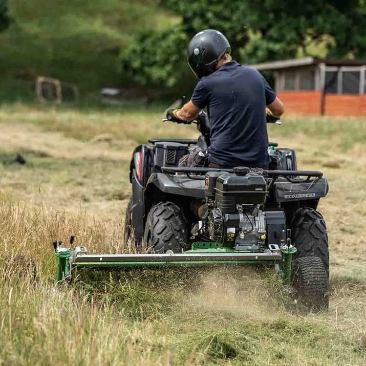 Kosiarka ATV 120 z otwieraną klapą,silnik Briggs & Stratton
