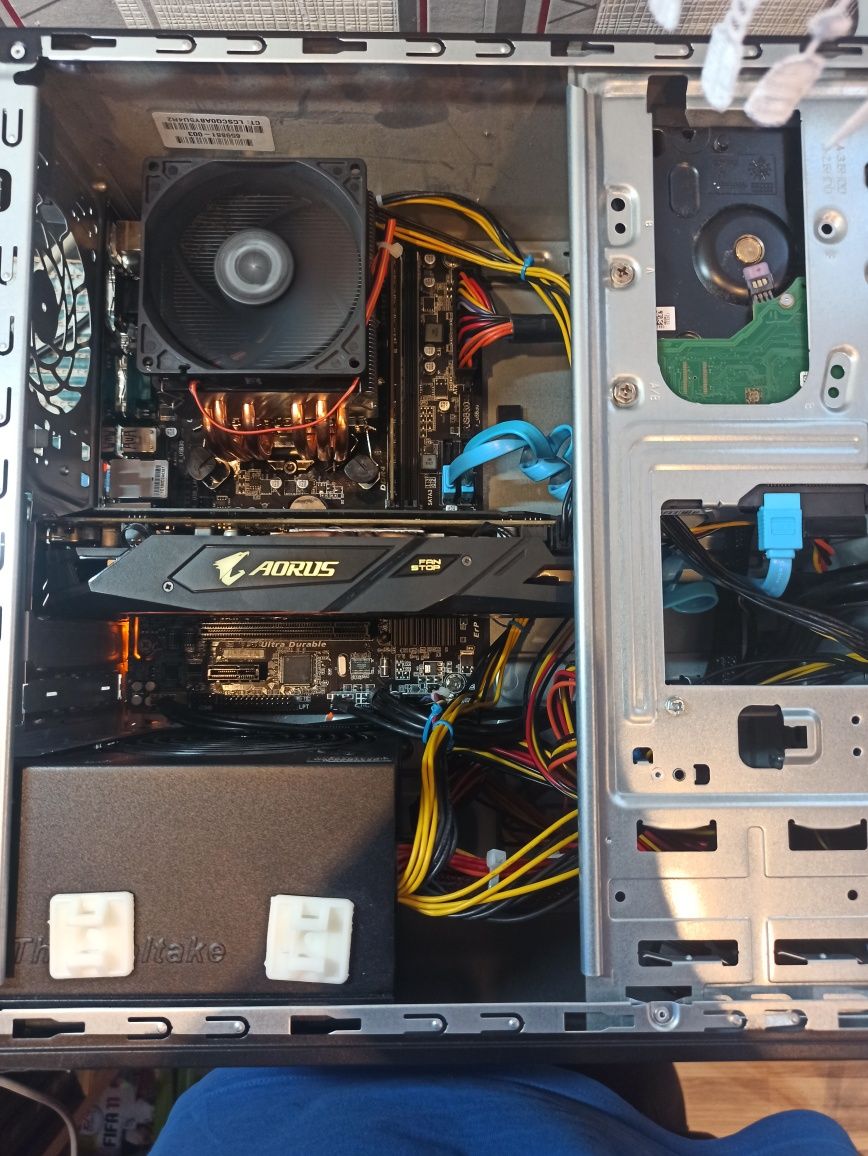 Komputer Core i5, AMD RX, SSD, 16gb