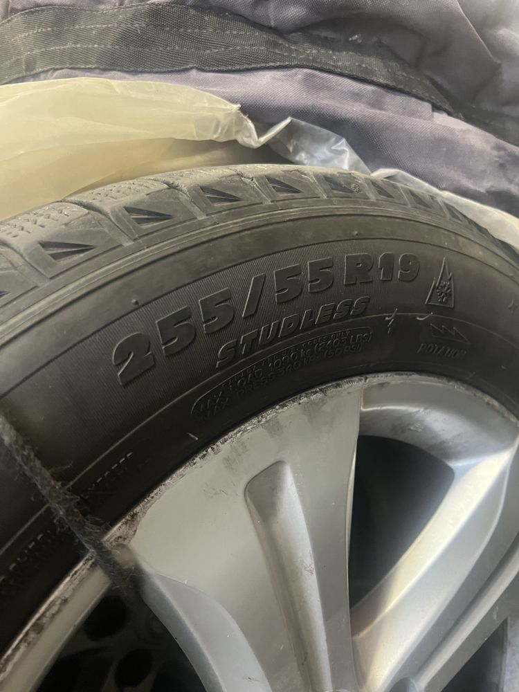 MICHELIN 255/55 R19 111H