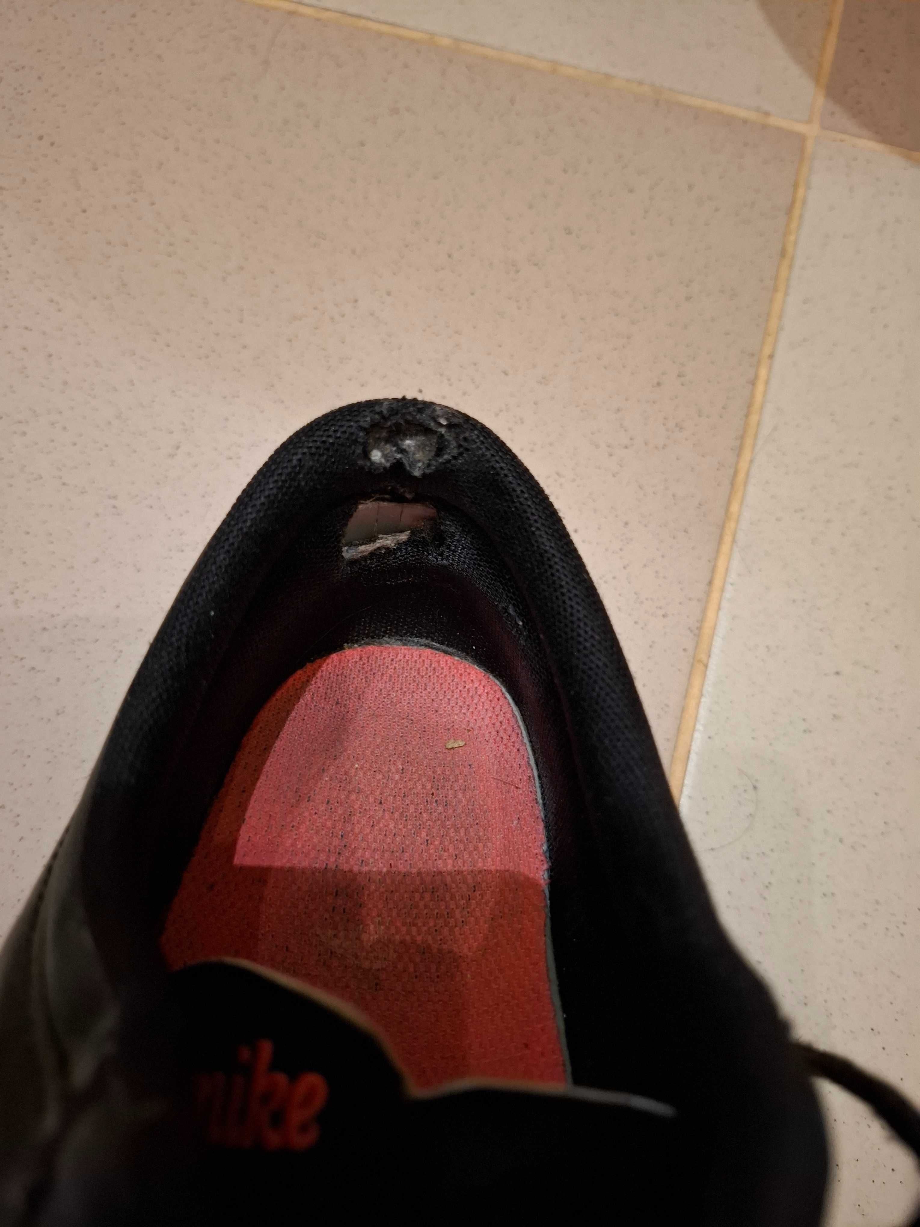 Sprzedam adidasy damskie nike 41