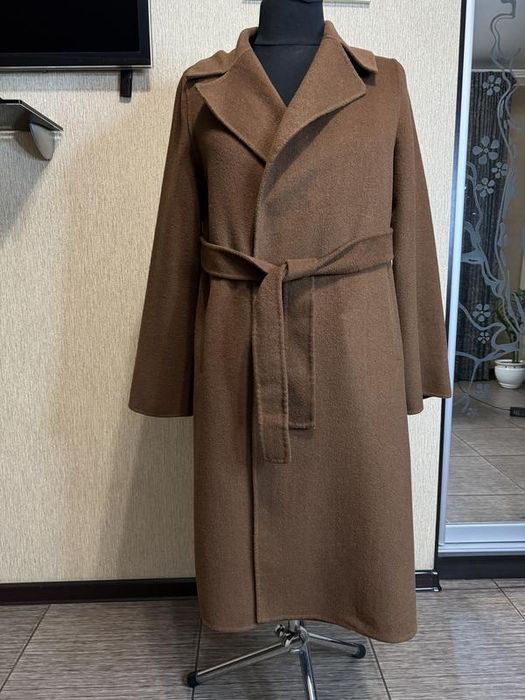 вовняне пальто під пояс zara, розмір м, 50% вовна без підкладу