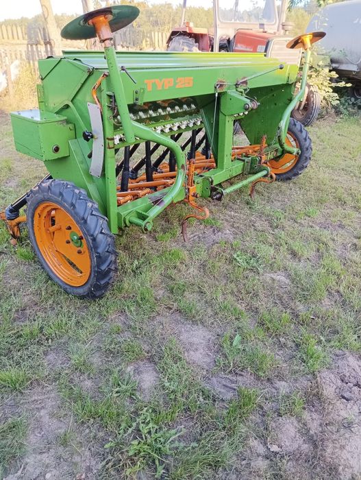 Sprzedam siewnik amazone d7