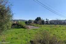 Lote Urbanizável com projeto aprovado para moradia geminada T3.