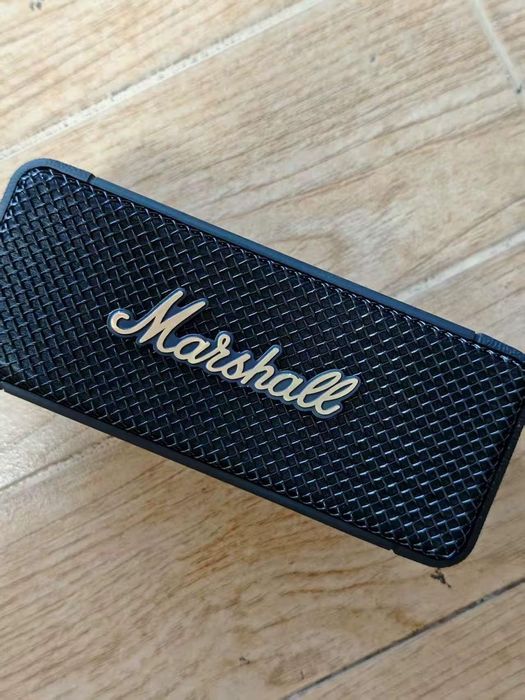 Marshall Emberton Нова портативна Bluetooth колонка 20h
Marshall Ember