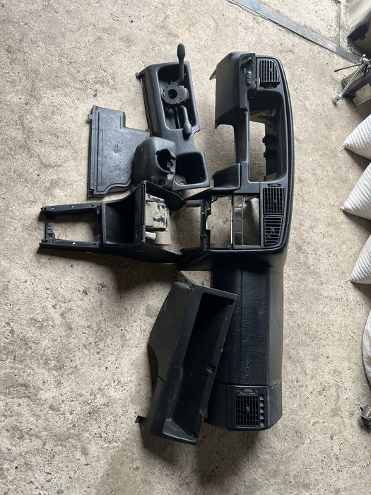 Рамка центральна пасат б3б4