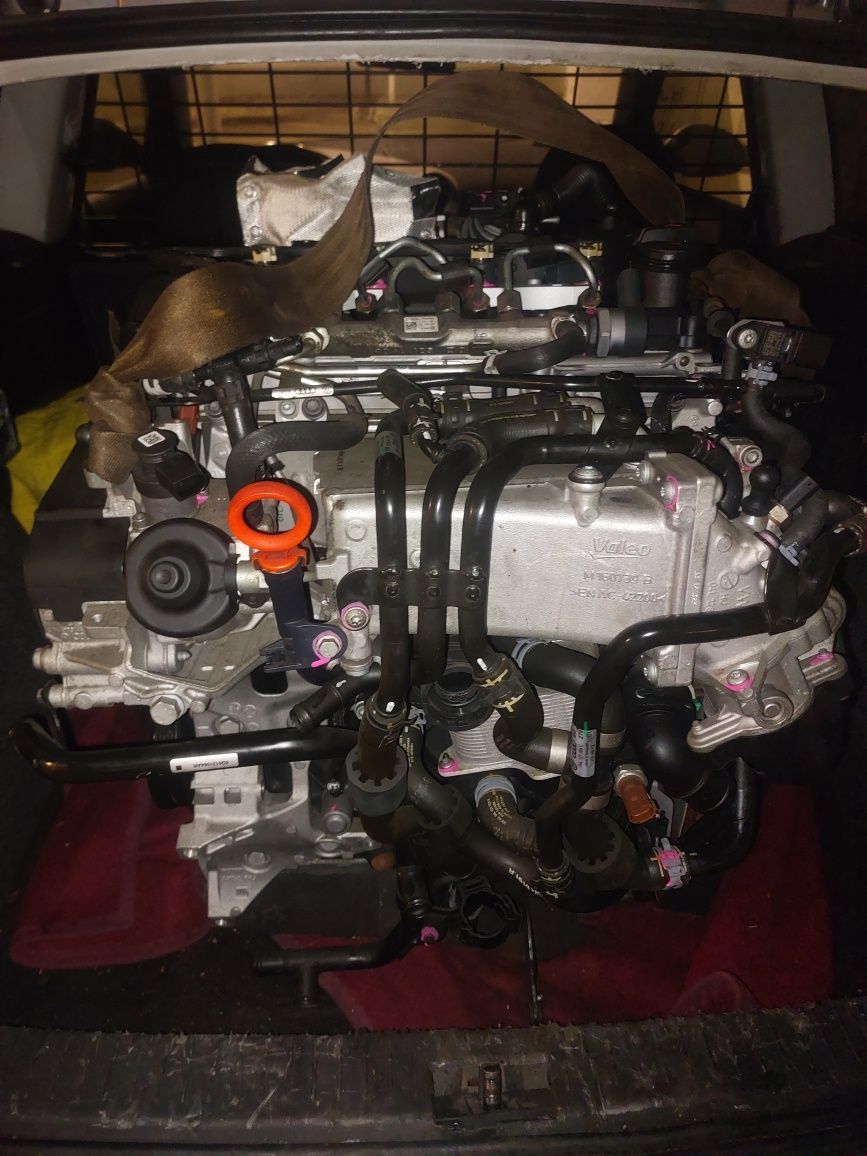 Motor 1.6 tdi golf 7 2017 CLH