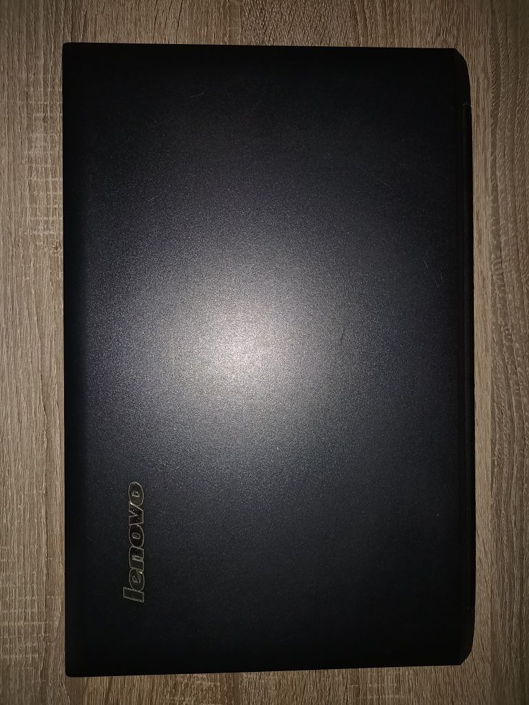 Sprzedam laptop LENOVO