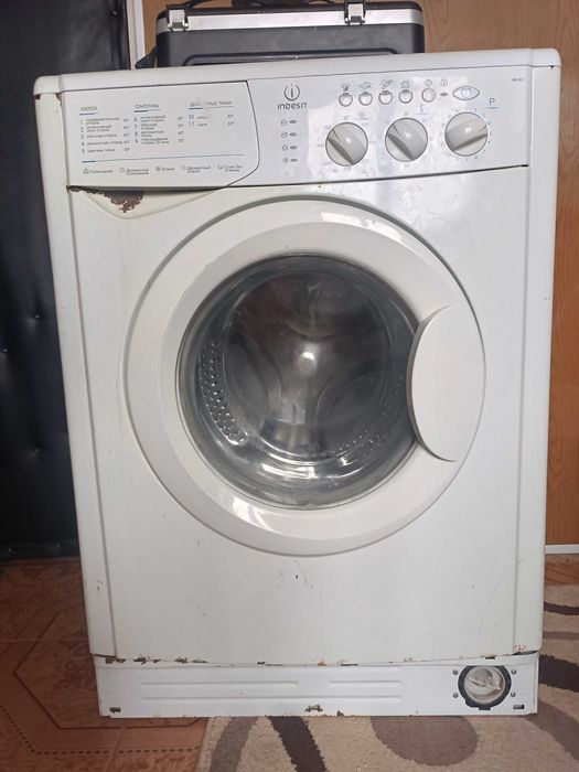 Пральна машинка Indesit