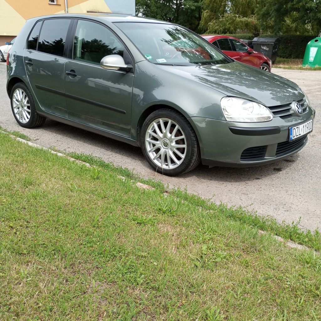 Vw Golf 5  1.9tdi 105km