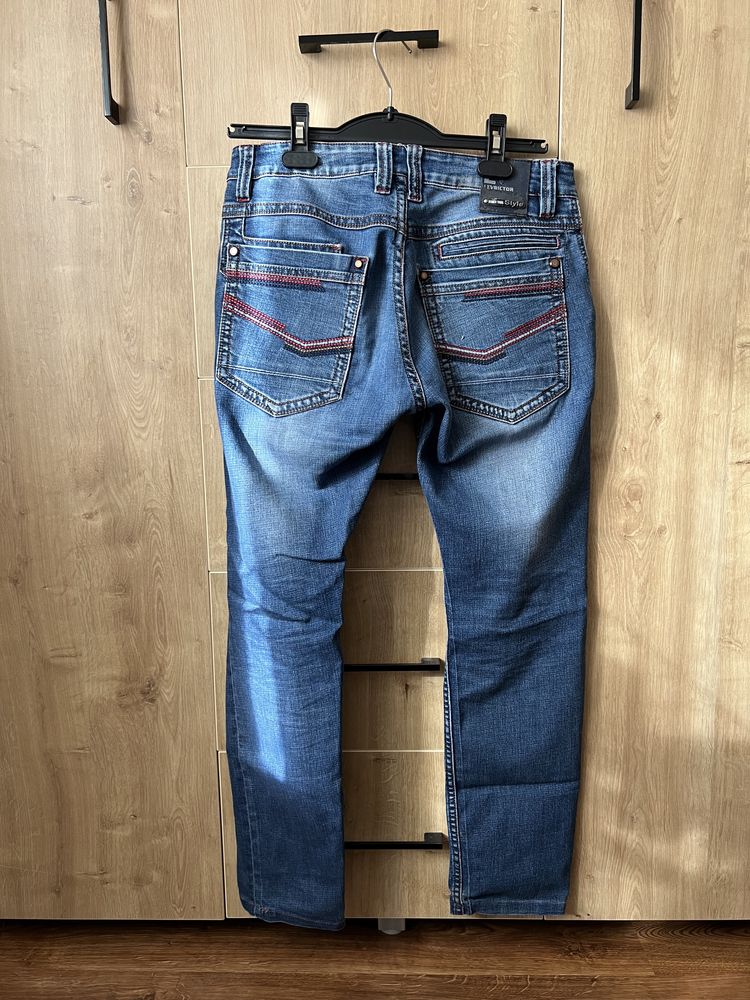 Чоловічі джинси (W 32, L 34)