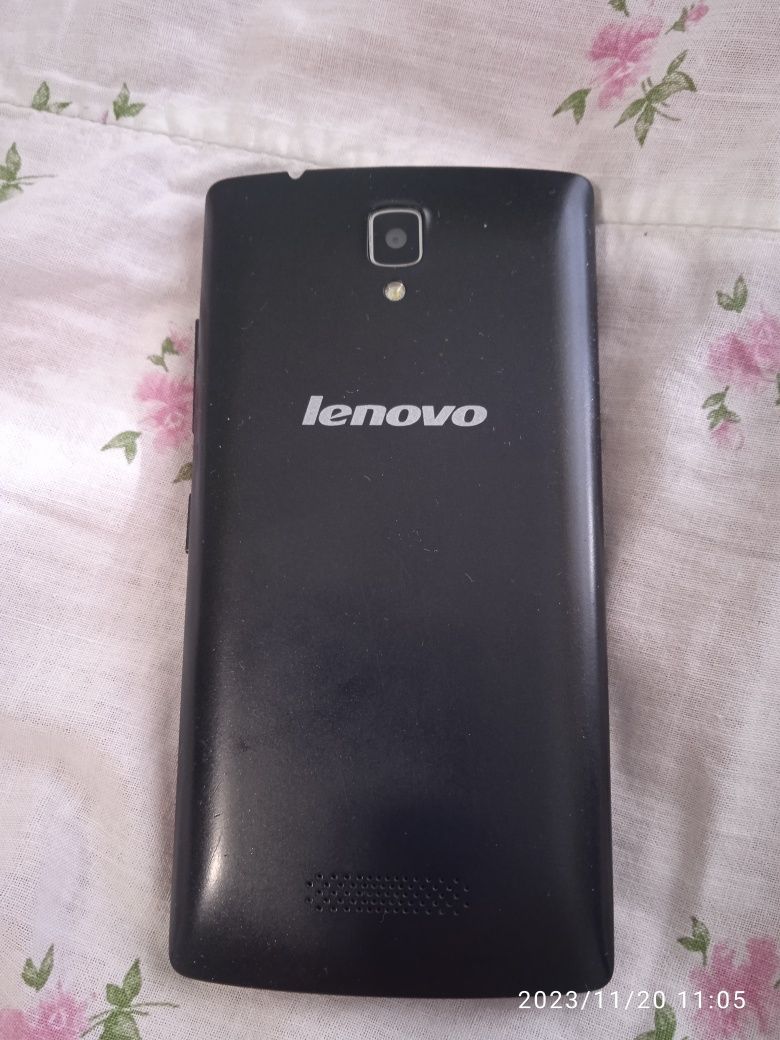 Продам телефон Lenovo A2010a на запчасти. Рабочий .