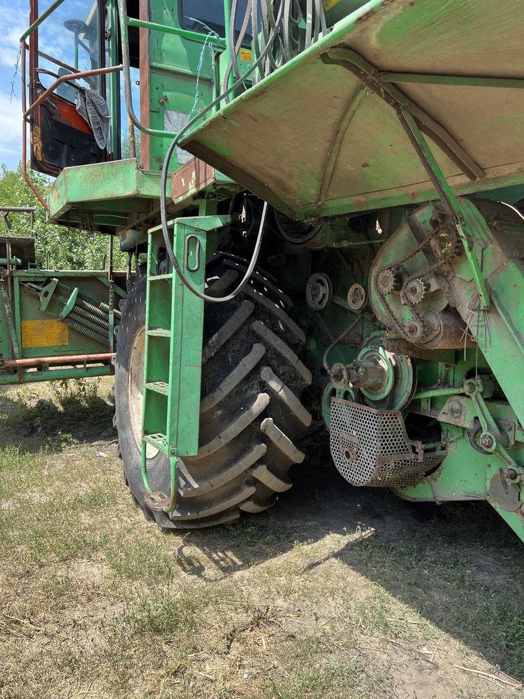 Дон комбайн 1500 Б,2004