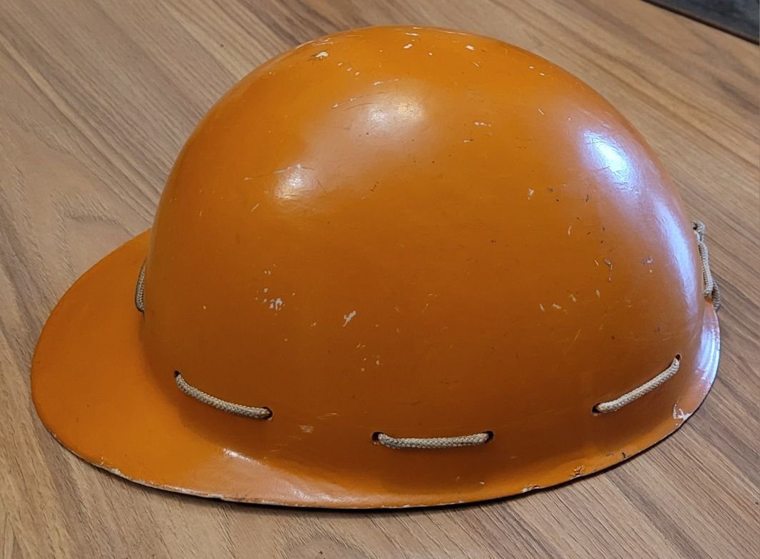 Kask budowlany PRL