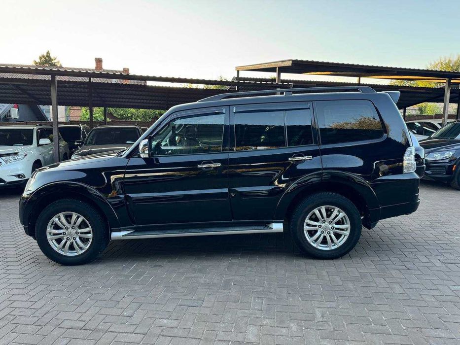 Mitsubishi Pajero Wagon Офіційне авто 2010