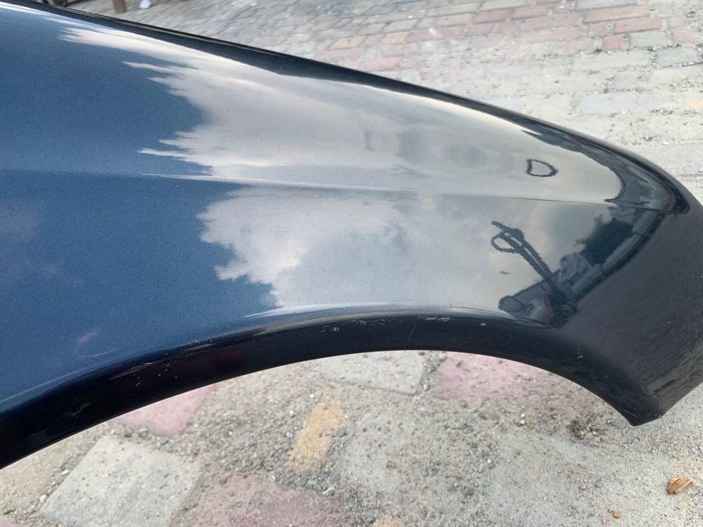Крило R Mercedes Benz W211 C189 Праве АвтоРозборка крыло w166