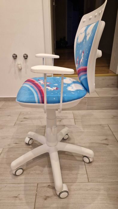 Krzeslo obrotowe ministyle white pony dla dziecka