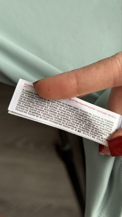 Жіноча вкорочена спортивна футболка 4F