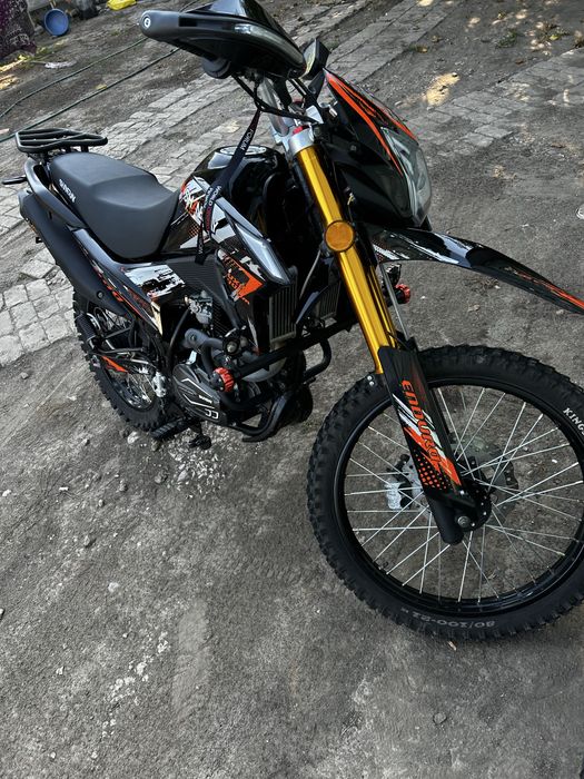 Не бит, не крашен, стан завів поїхав