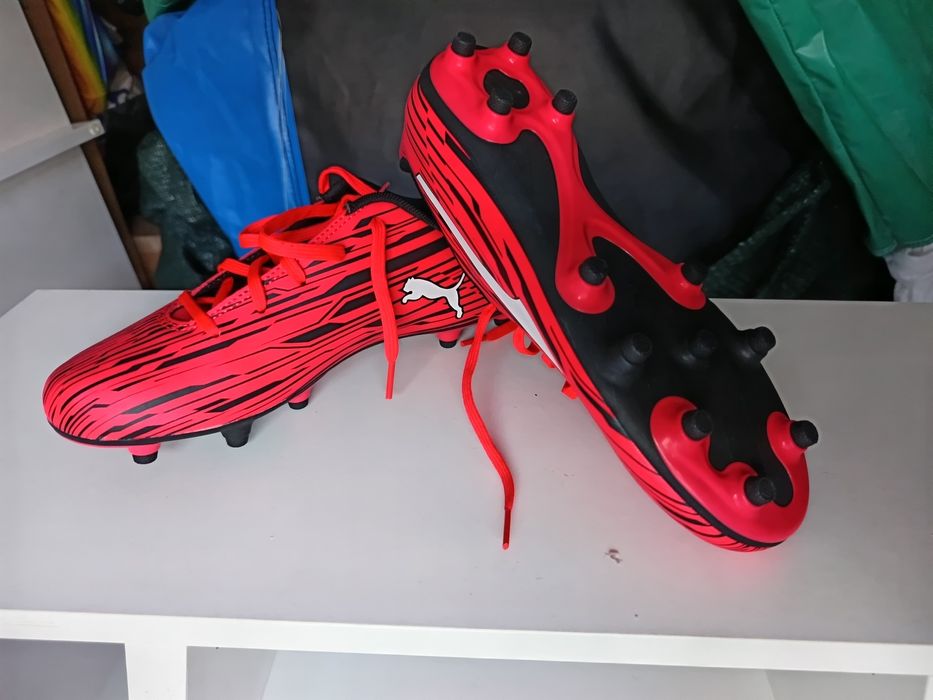 Chuteira de futebol PUMA Rápido III