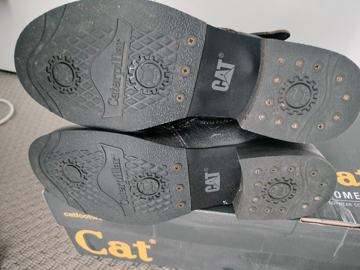 Caterpillar botki 37