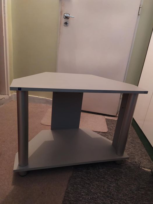 Stolik pod TV wg koncepcji  drugi stolik gratis
