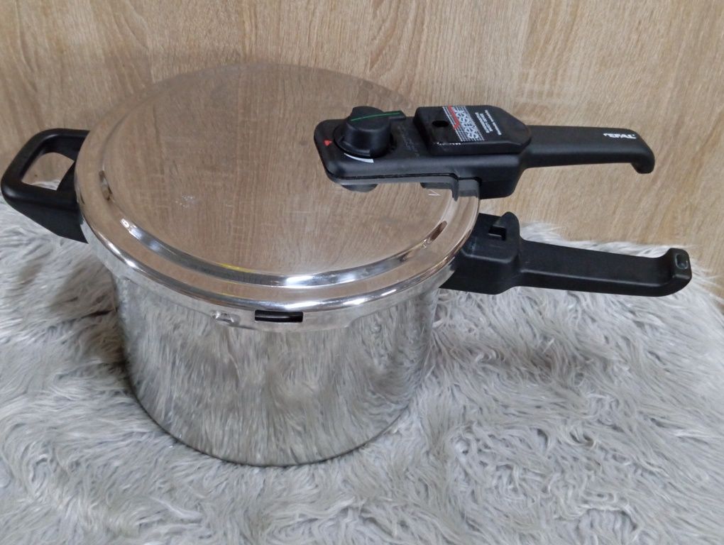 Szybkowar Tefal Sensor