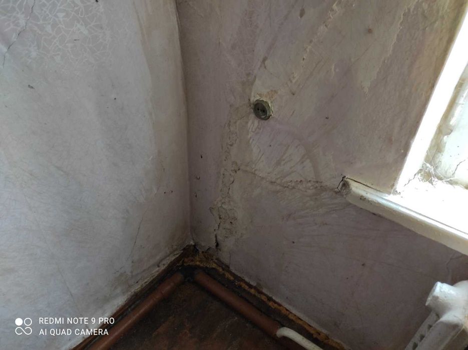 Ділянка з комунікаціями в центрі Високого.