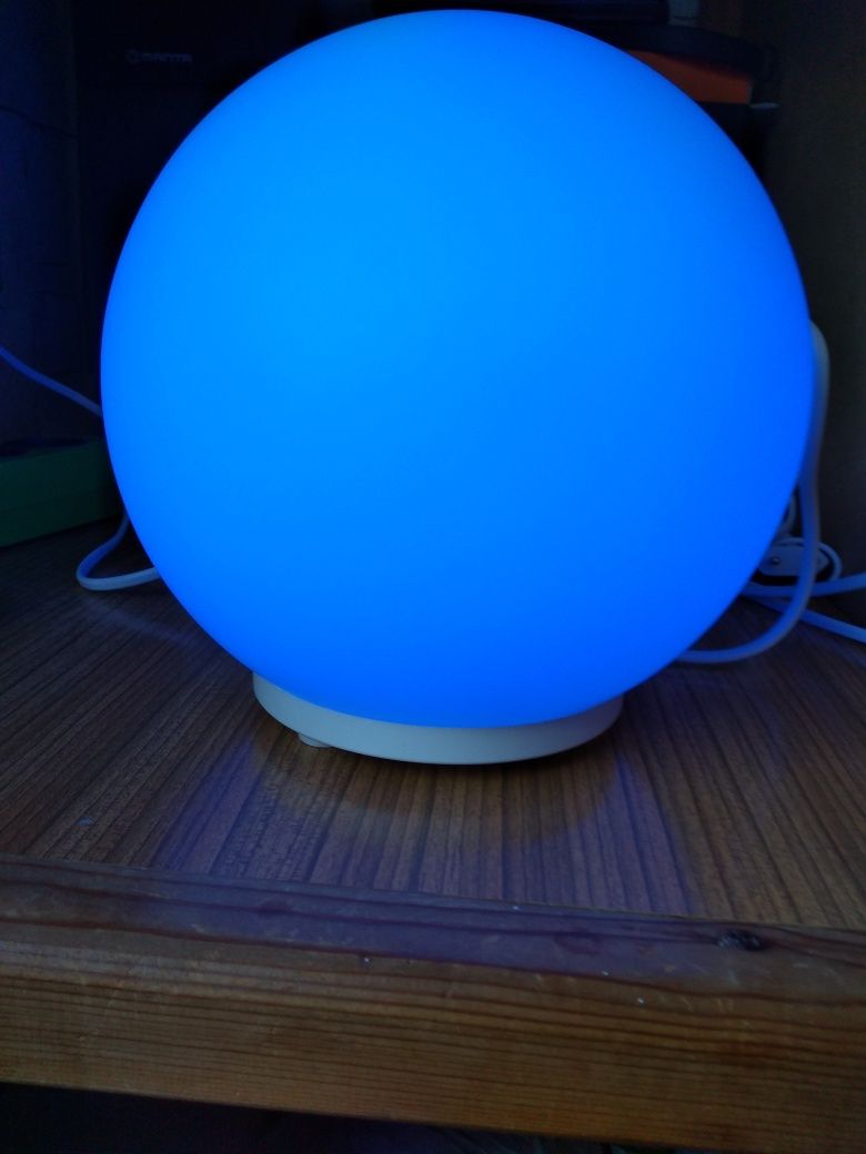 Lampka nocna led rgb na pilota