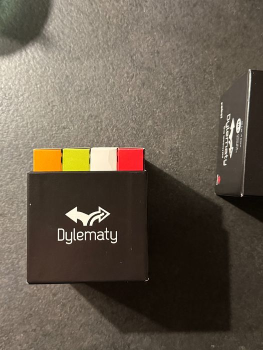 gra towarzyska dylematy 18+